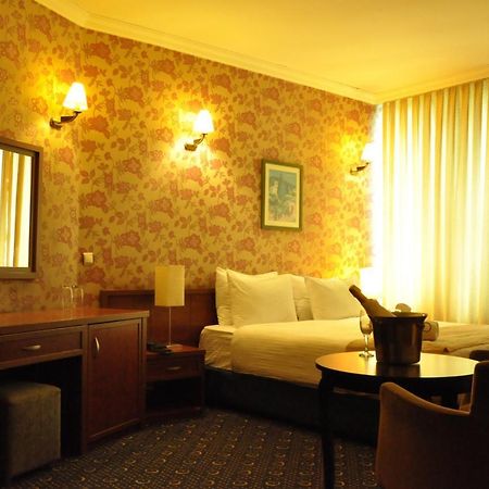 Kndf Marine Hotel Istanbul Exterior photo